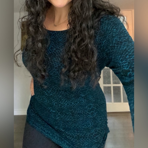 Catherine Malandrino long sleeve snake print rushed side shirt in L - Picture 1 of 8